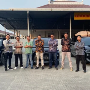 penyewaan mobil solo